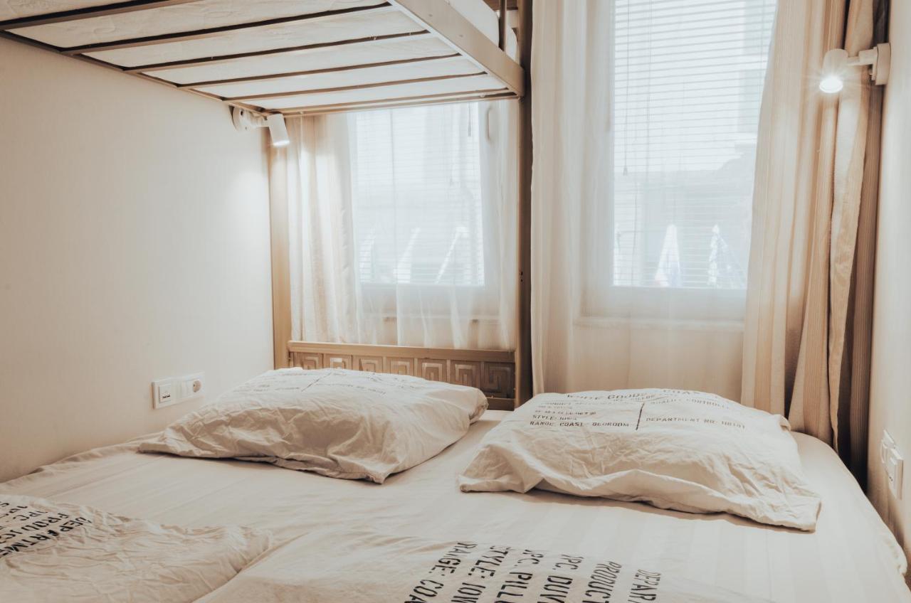 פרישטינה Oda Hostel מראה חיצוני תמונה