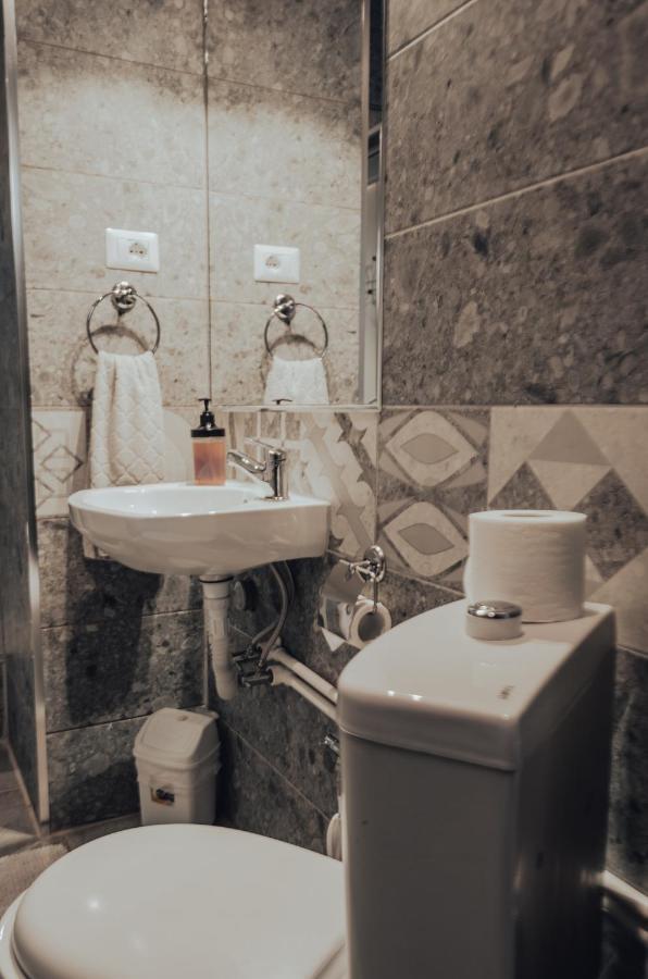 פרישטינה Oda Hostel מראה חיצוני תמונה