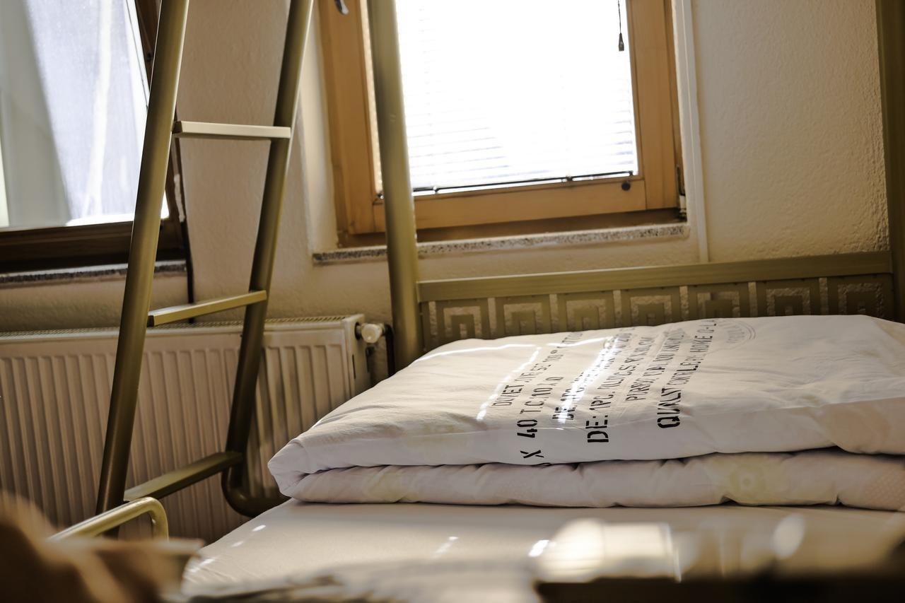 פרישטינה Oda Hostel מראה חיצוני תמונה